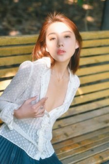 维荣的妻子